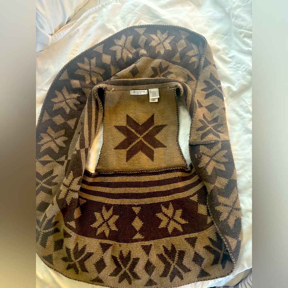 Woman’s Brown Patterned Sweater